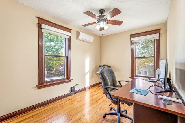 2016 Laurel Avenue, Saint Paul, MN 55104