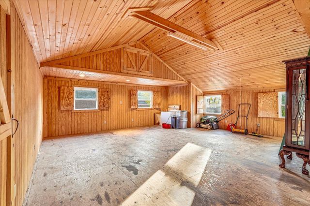 2016 Laurel Avenue, Saint Paul, MN 55104