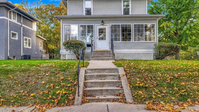 2016 Laurel Avenue, Saint Paul, MN 55104
