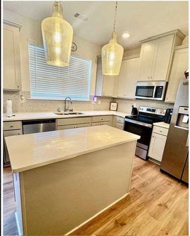 7618 Avalon Boulevard, Fairburn, GA 30213