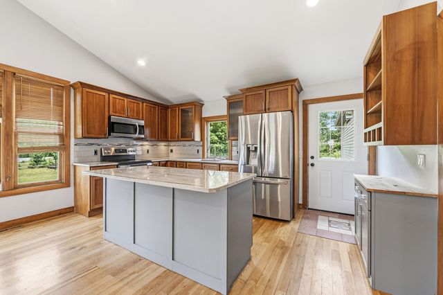 2995 65th Street, Saugatuck Twp, MI 49408