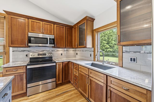 2995 65th Street, Saugatuck Twp, MI 49408