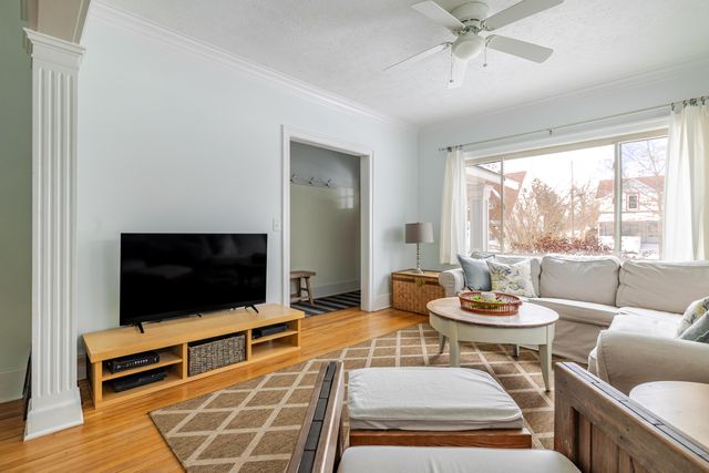 321 Clinton Street, South Haven City, MI 49090