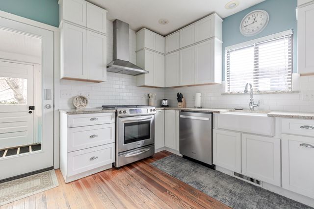 321 Clinton Street, South Haven City, MI 49090