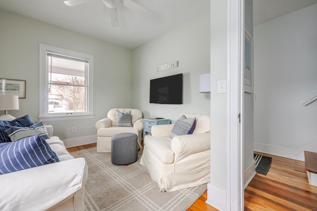 321 Clinton Street, South Haven City, MI 49090