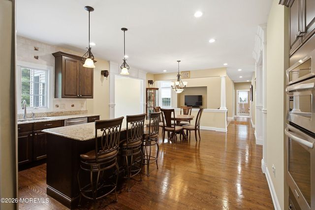 102 Hidden Pond Court, Manalapan, NJ 07726