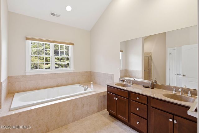 102 Hidden Pond Court, Manalapan, NJ 07726