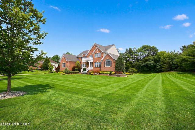 102 Hidden Pond Court, Manalapan, NJ 07726