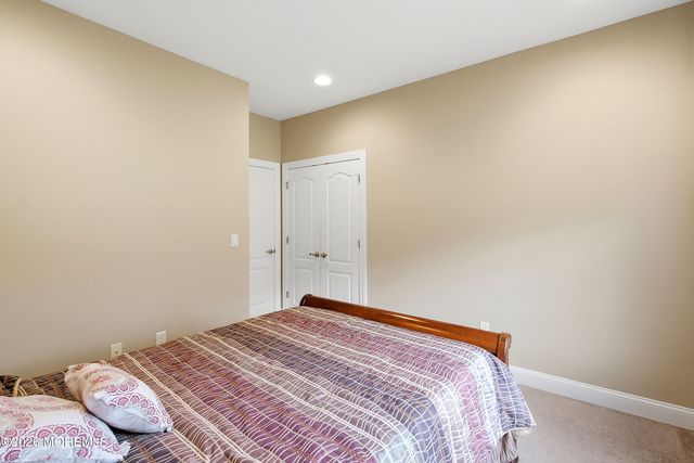 102 Hidden Pond Court, Manalapan, NJ 07726