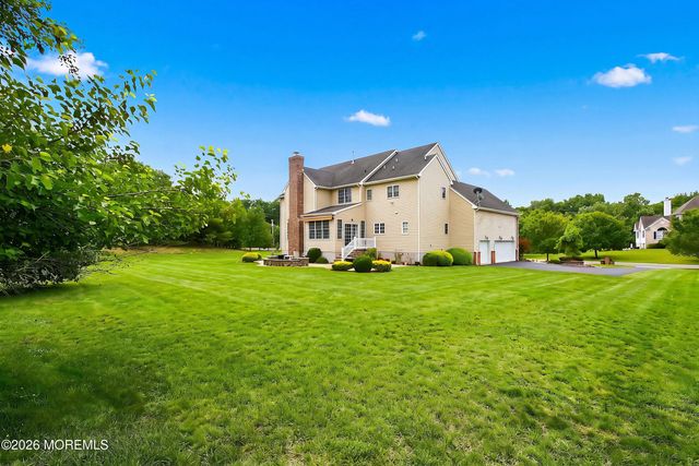 102 Hidden Pond Court, Manalapan, NJ 07726