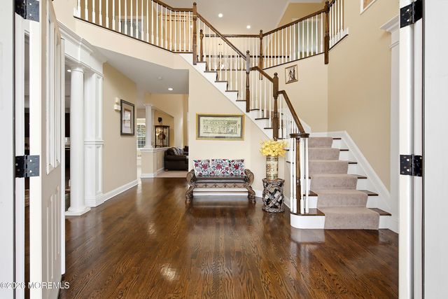 102 Hidden Pond Court, Manalapan, NJ 07726