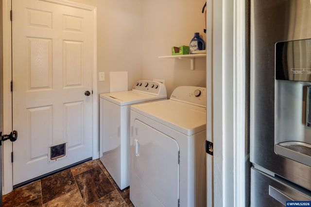 230 NW Sagan Lp, Sheridan, OR 97378