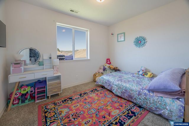 230 NW Sagan Lp, Sheridan, OR 97378