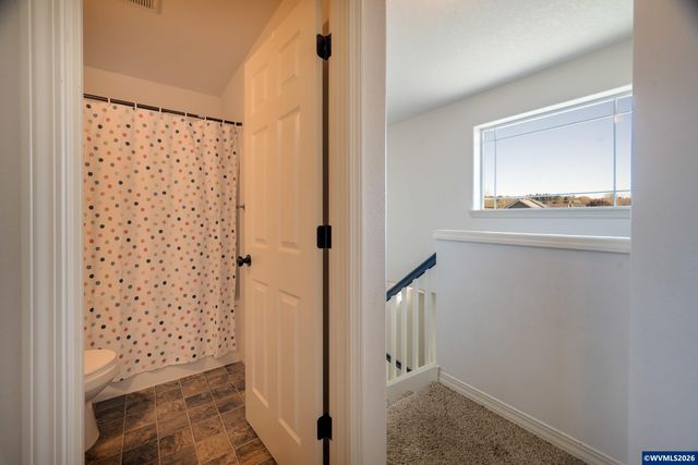 230 NW Sagan Lp, Sheridan, OR 97378