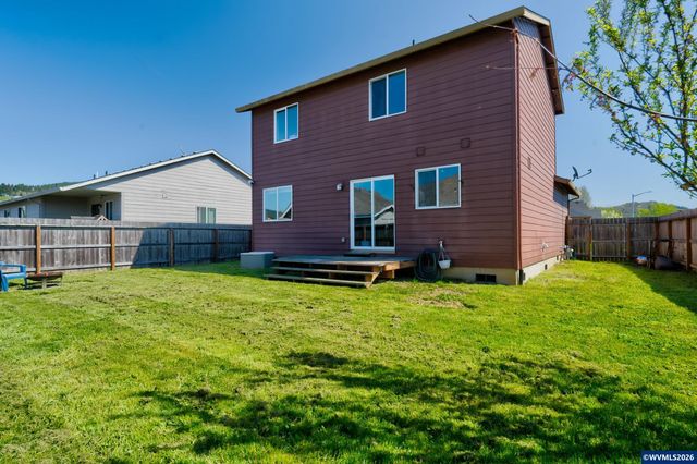 230 NW Sagan Lp, Sheridan, OR 97378