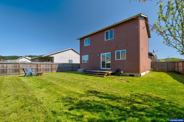 230 NW Sagan Lp, Sheridan, OR 97378
