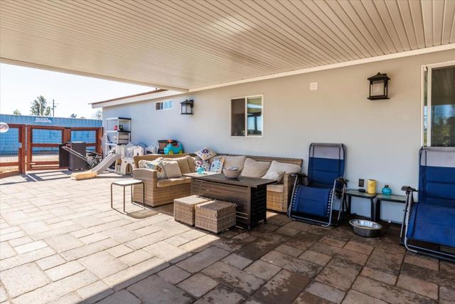 840 S Oak Glen Avenue, Nipomo, CA 93444