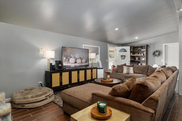 840 S Oak Glen Avenue, Nipomo, CA 93444