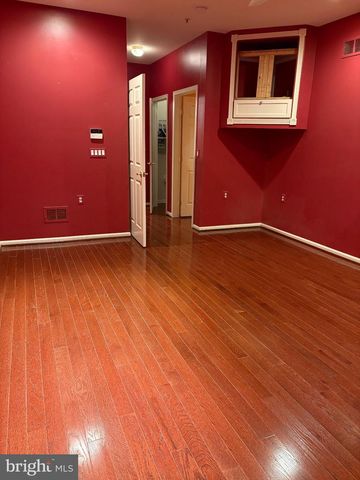 950 NATHANIEL TRL, Warwick, PA 18974