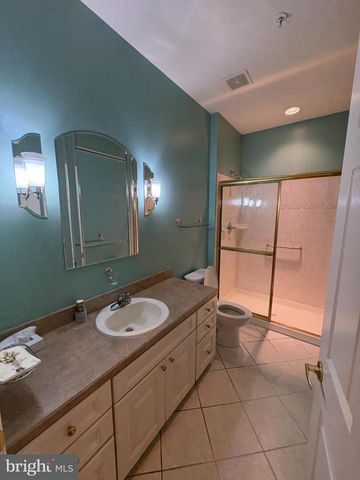 950 NATHANIEL TRL, Warwick, PA 18974