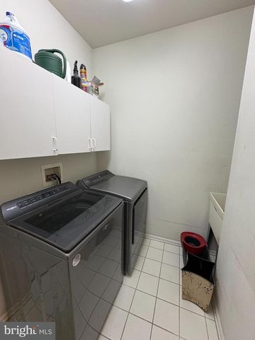 950 NATHANIEL TRL, Warwick, PA 18974