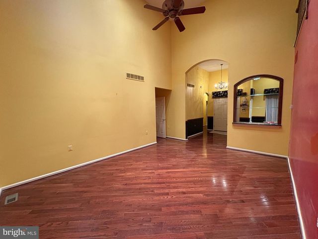 950 NATHANIEL TRL, Warwick, PA 18974