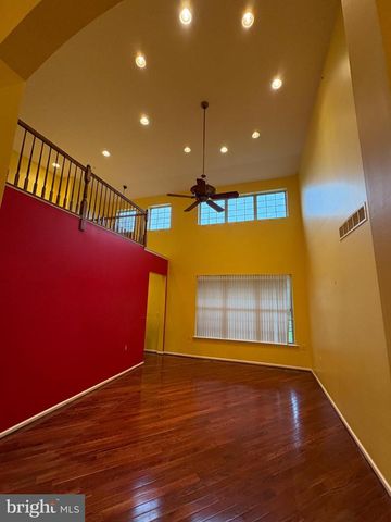 950 NATHANIEL TRL, Warwick, PA 18974