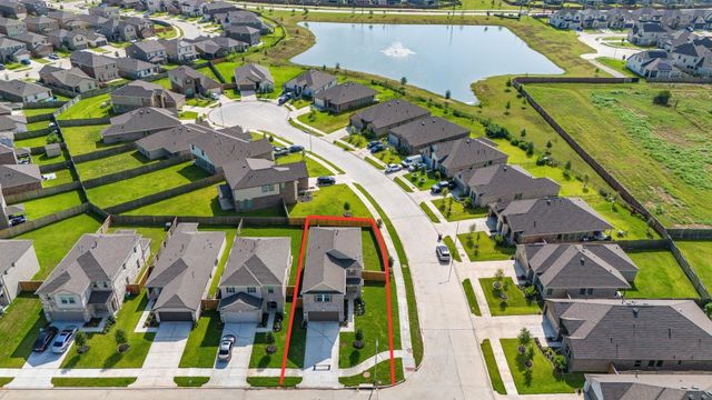 2816 Shimmer Edge Drive, Katy, TX 77493