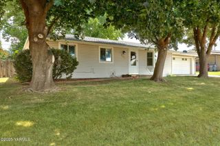 N 605 37th St, Yakima, WA 98901