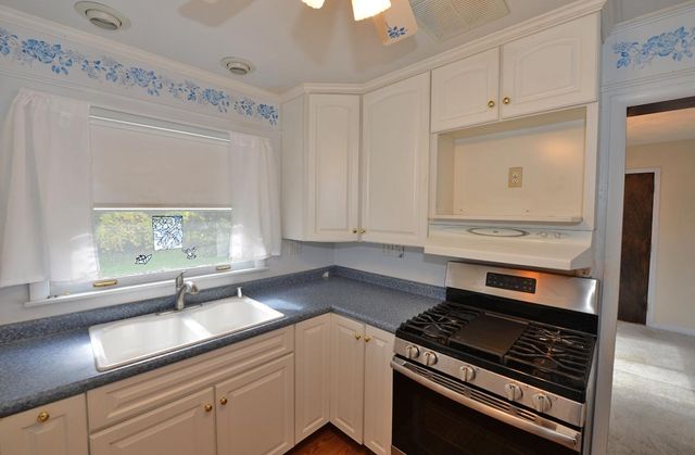 2711 Gilson STREET, Racine, WI 53403