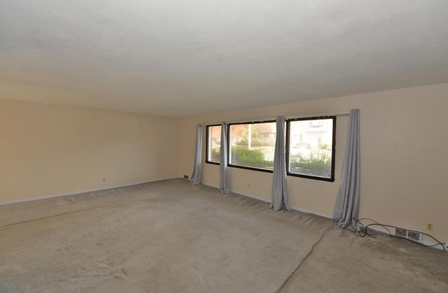 2711 Gilson STREET, Racine, WI 53403