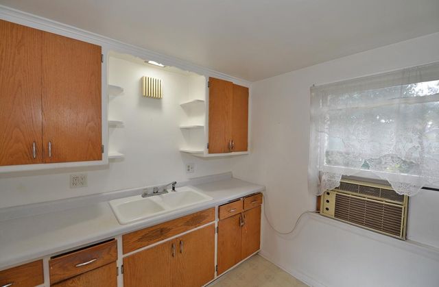 2711 Gilson STREET, Racine, WI 53403