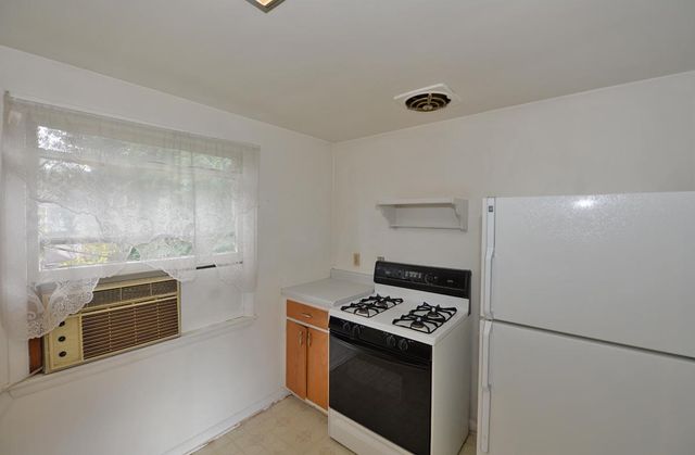 2711 Gilson STREET, Racine, WI 53403