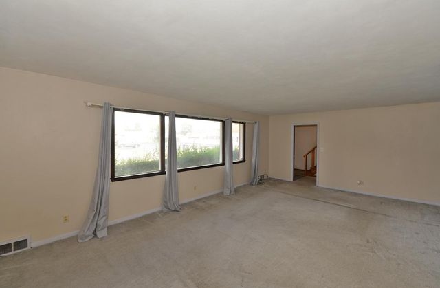 2711 Gilson STREET, Racine, WI 53403