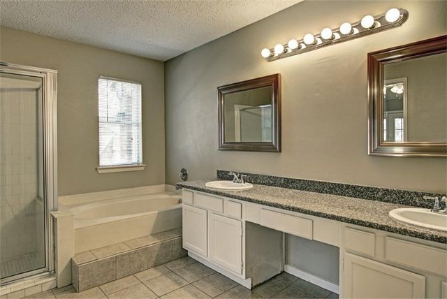 11 Cottage Grove Place, The Woodlands, TX 77381