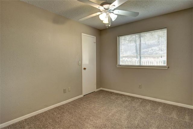 11 Cottage Grove Place, The Woodlands, TX 77381