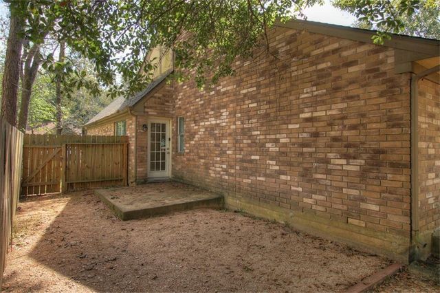 11 Cottage Grove Place, The Woodlands, TX 77381