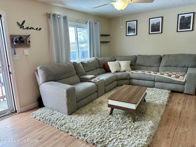 1208 Keane. Ave, La Grange, KY 40031