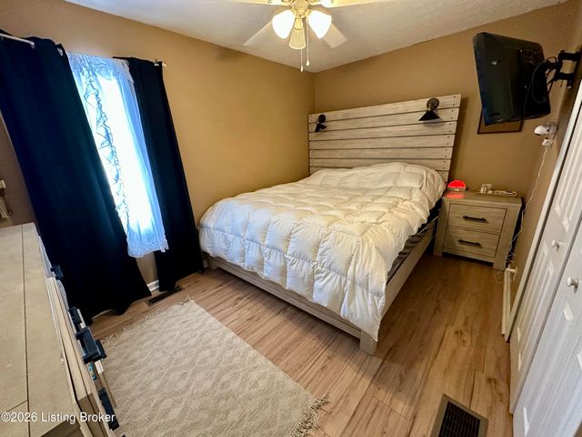 1208 Keane. Ave, La Grange, KY 40031