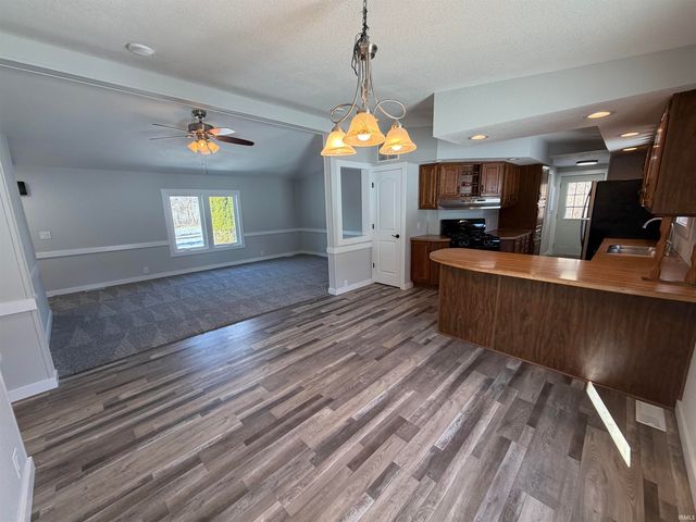 2305 S Wallick Road, Peru, IN 46970