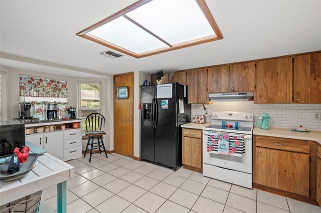 6144 BEECHWOOD DRIVE, Dade City, FL 33523