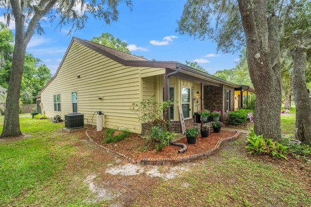 6144 BEECHWOOD DRIVE, Dade City, FL 33523