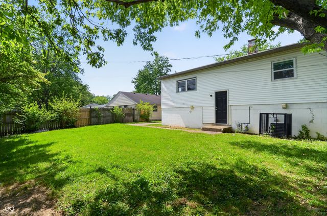 9901 Strathmore Court, Indianapolis, IN 46235