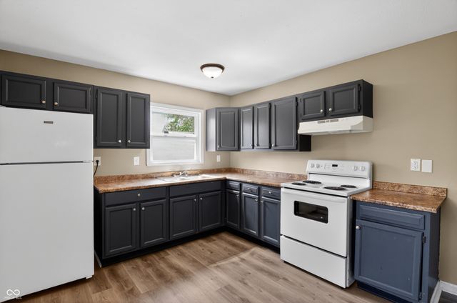 9901 Strathmore Court, Indianapolis, IN 46235