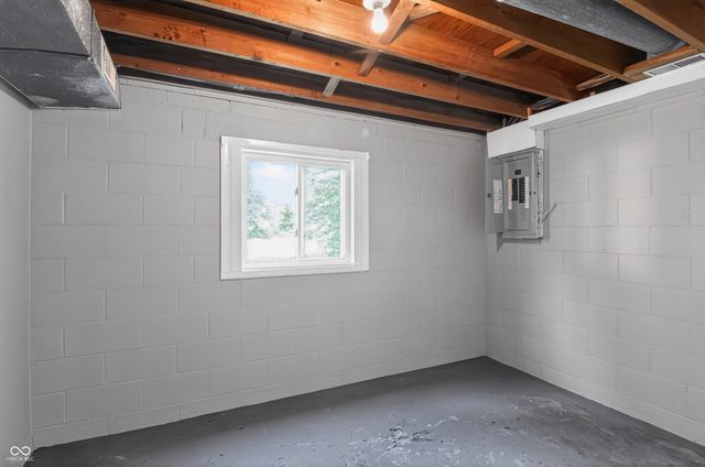 9901 Strathmore Court, Indianapolis, IN 46235