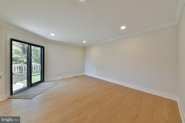 20 INDEPENDENCE PL, Newtown, PA 18940