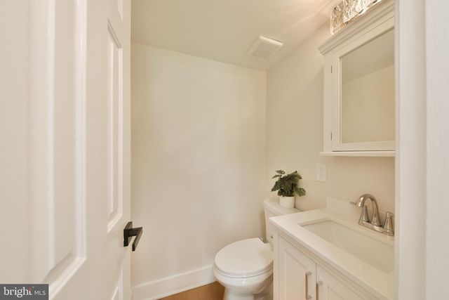 20 INDEPENDENCE PL, Newtown, PA 18940