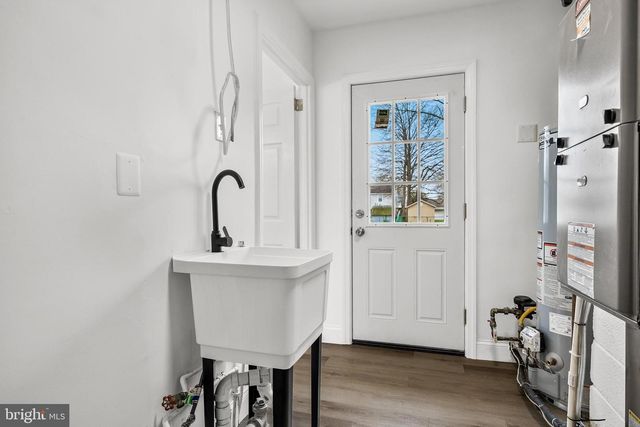 183 FORD AVE, West Deptford, NJ 08096