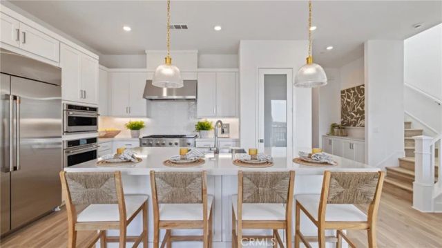 110 Seep, Irvine, CA 92618