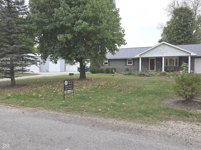 1334 S Onyx Court, New Castle, IN 47362